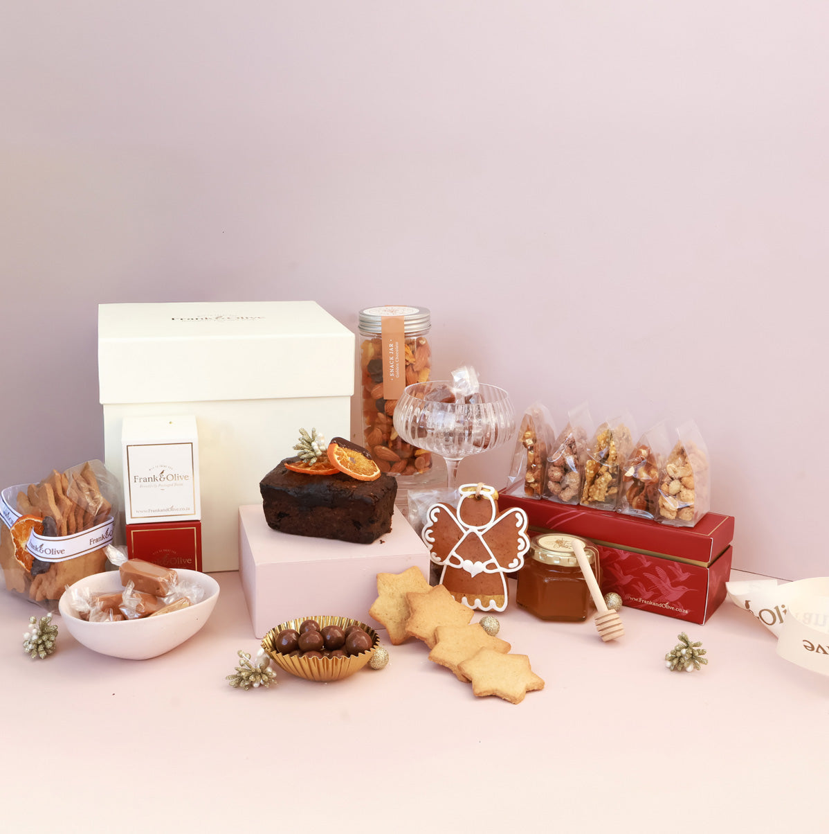 CHRISTMAS HAMPER: Deluxe Box