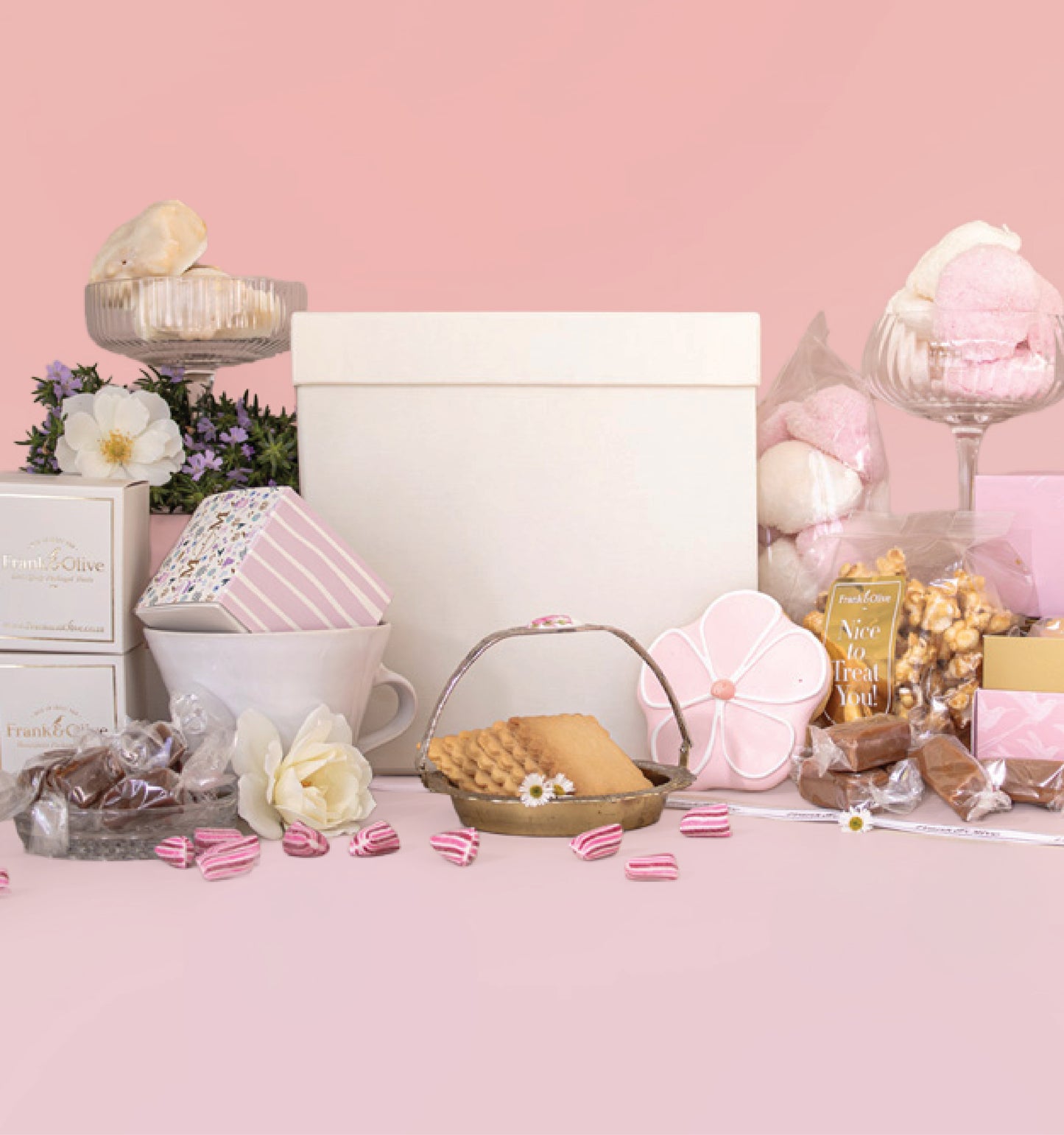 MOMENTS OF SWEETNESS: Deluxe Box