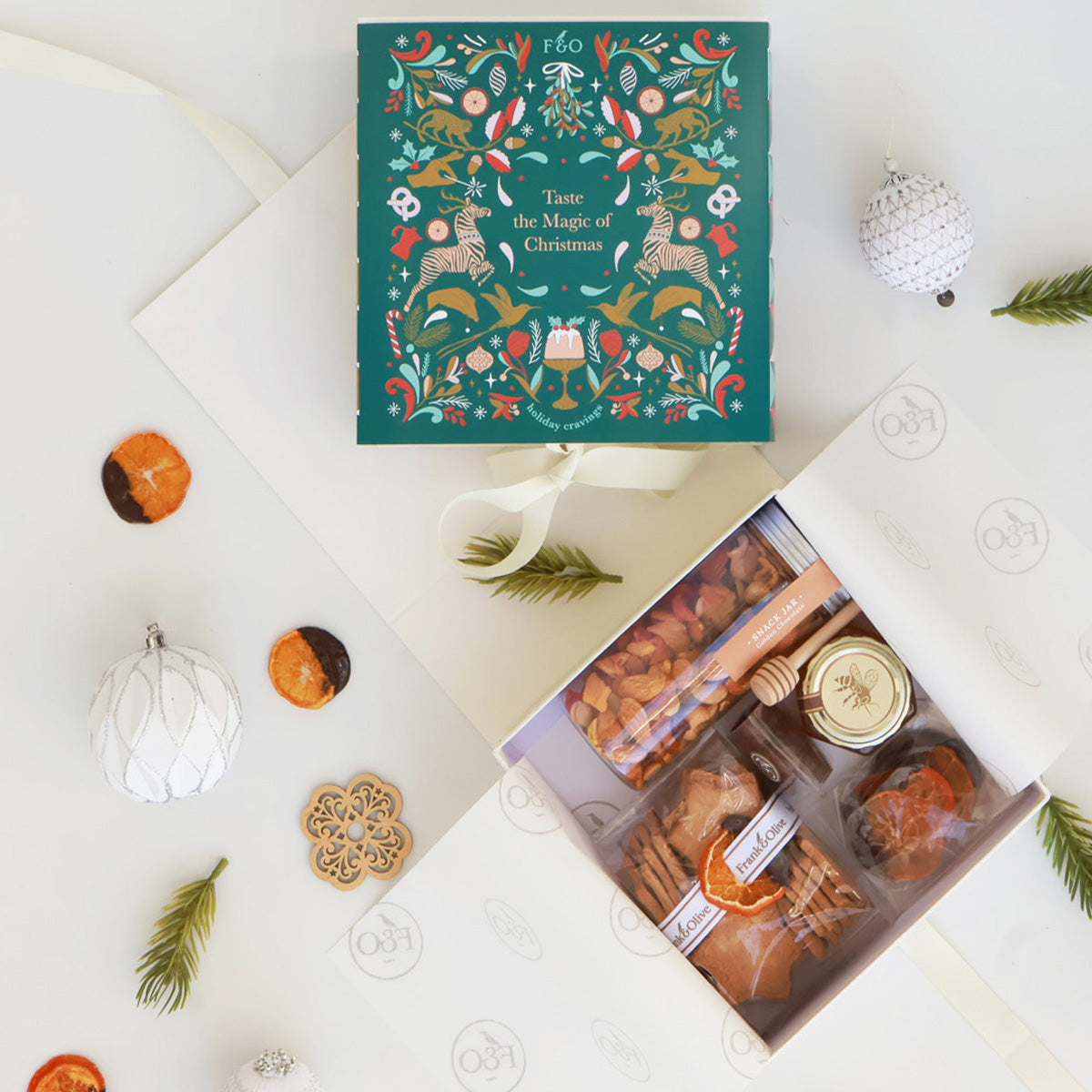 SANTA SWEET SURPRISE: Luxury Box with Sleeve