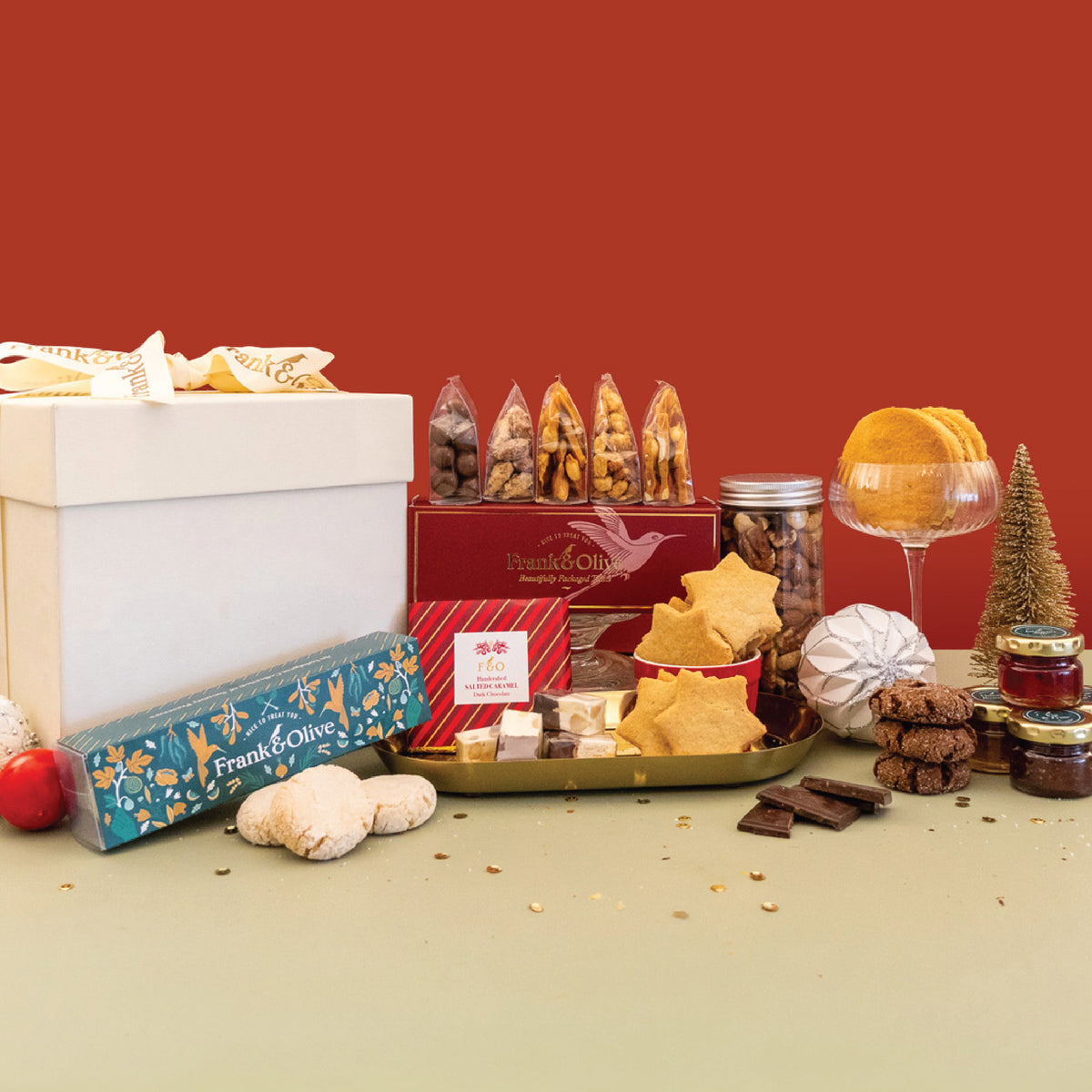 THE MERRY & FESTIVE: Deluxe Box